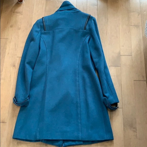 Stylish coat - Picture 2 of 3